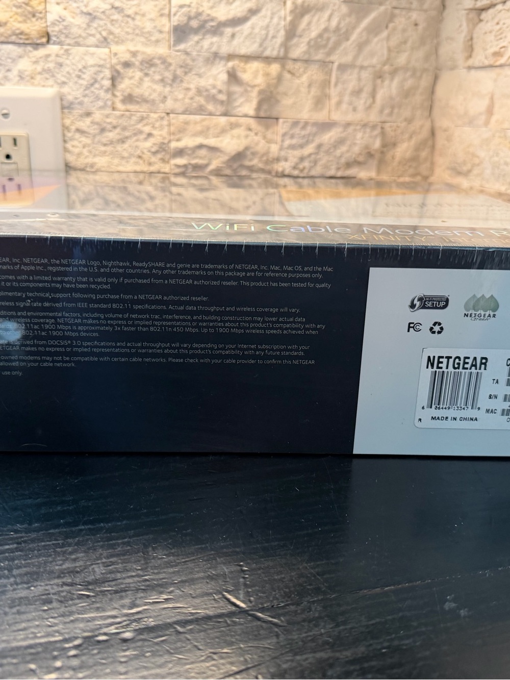 NETGEAR Nighthawk Cable Modem WiFi Router Combo with Voice C7100V - Black - Picture 7 of 10
